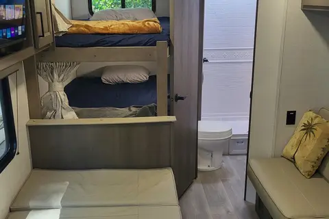 Clean 2025 Bunkhouse RV – Delivered,  Setup & Fully Stocked