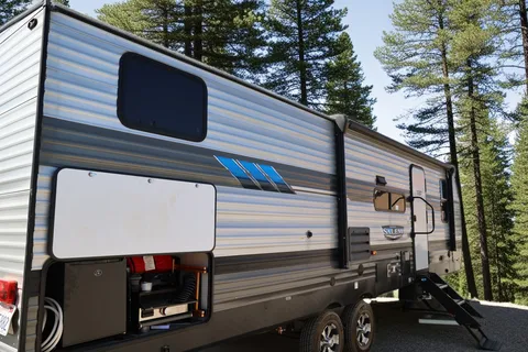 27 Foot Ultimate Family Bunkhouse