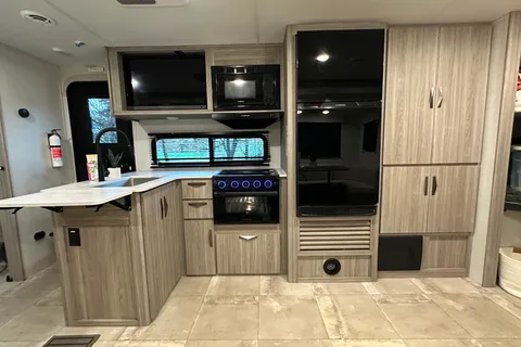 2024 Pet Friendly Travel Trailer - Sleeps 10