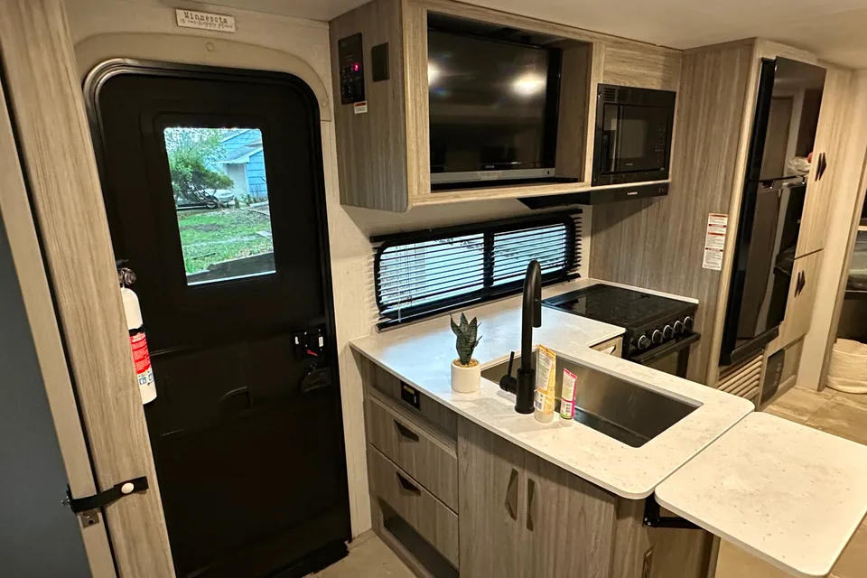 2024 Pet Friendly Travel Trailer - Sleeps 10