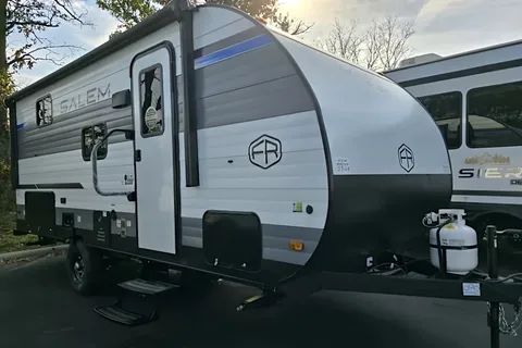 2025 Brand NEW! Forest River Wildwood FSX 178BHSK