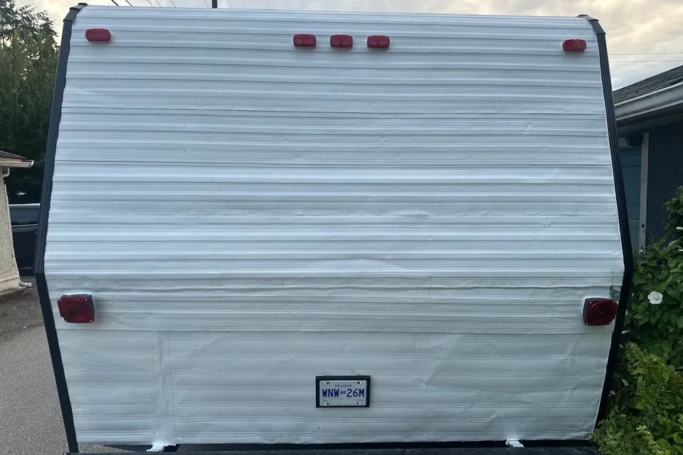 Beautifully restored, 100% off grid, luxury vintage 1976 Kit Companion Travel Trailer