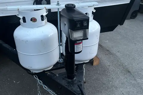 Beautifully restored, 100% off grid, luxury vintage 1976 Kit Companion Travel Trailer