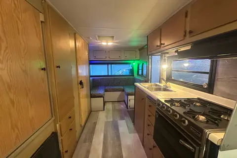 Beautifully restored, 100% off grid, luxury vintage 1976 Kit Companion Travel Trailer