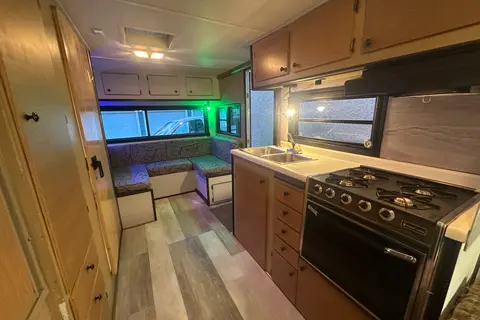 Beautifully restored, 100% off grid, luxury vintage 1976 Kit Companion Travel Trailer