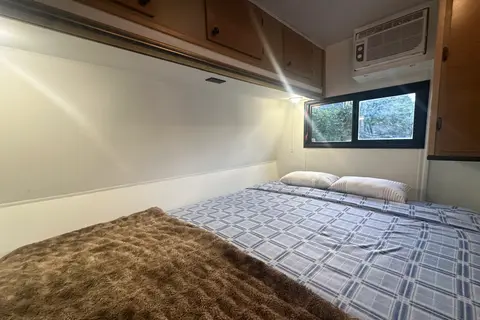 Beautifully restored, 100% off grid, luxury vintage 1976 Kit Companion Travel Trailer