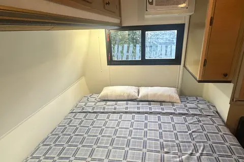 Beautifully restored, 100% off grid, luxury vintage 1976 Kit Companion Travel Trailer