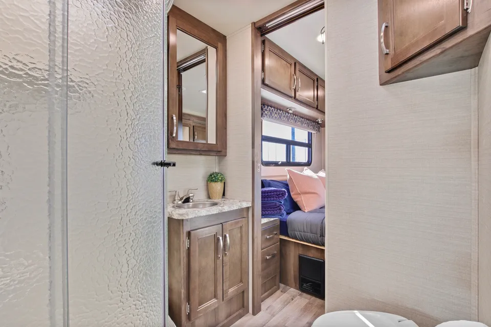 Jayco Redhawk Class C With Solar