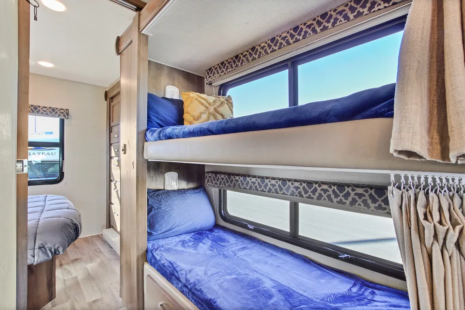 Jayco Redhawk Class C With Solar