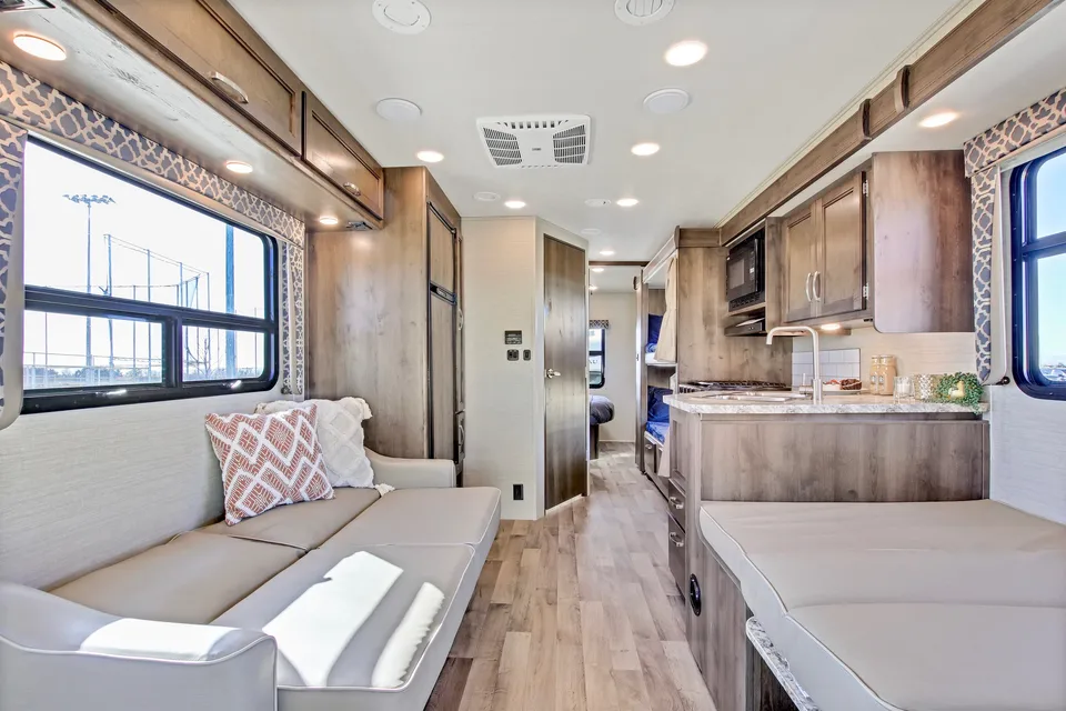 Jayco Redhawk Class C With Solar