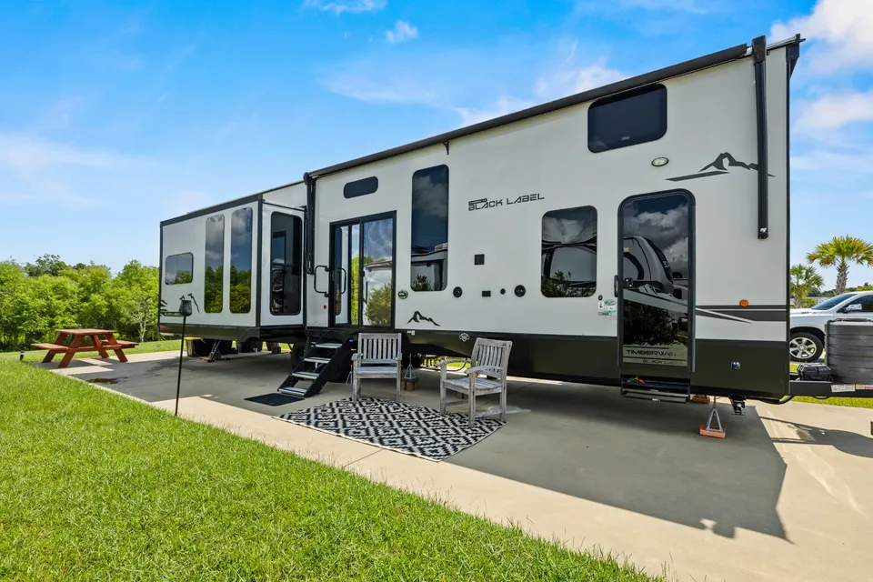 Bama Breeze Camper