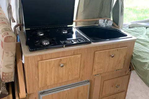 25' Tent Trailer With Slide Out Dinette