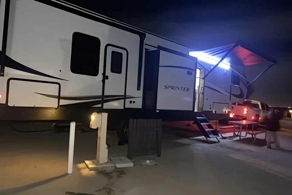 Shawna's Keystone 35bh Fifth Wheel