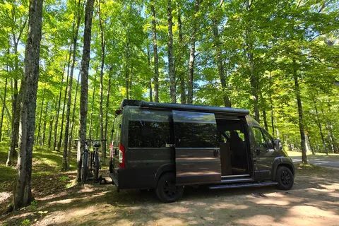 2024 Airstream Rangeline Poptop w/shower & regular toilet (Aspen)