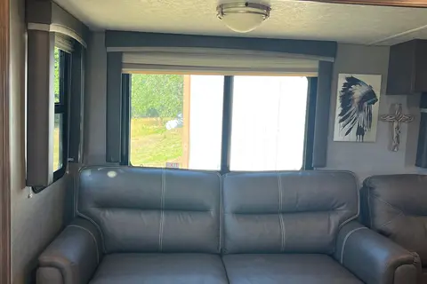 Perry's Forest River Rockwood ultra lite Travel Trailer