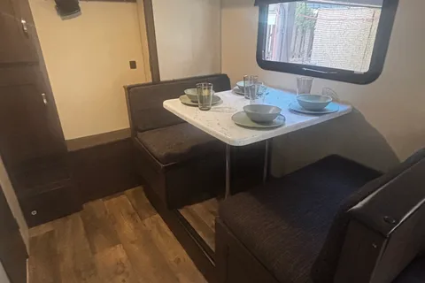 Karl's Cozy Camper 2.0