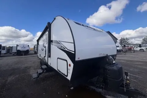 Daniel's Prime Time Tracer LE 260BHSLE Travel Trailer