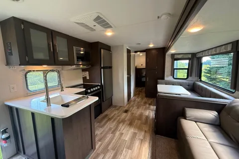 Grill & Chill Bunkhouse Bungalow