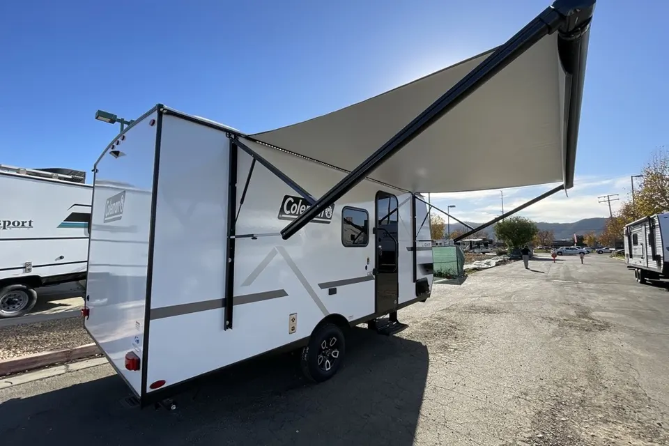 Phillip's Keystone Coleman light 17bx Travel Trailer