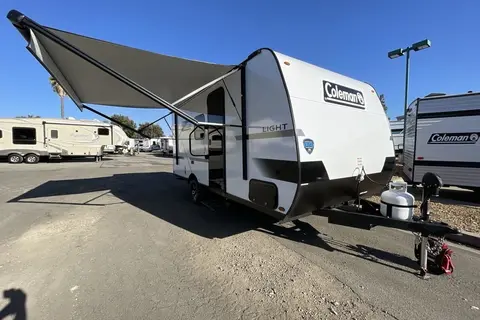Phillip's Keystone Coleman light 17bx Travel Trailer