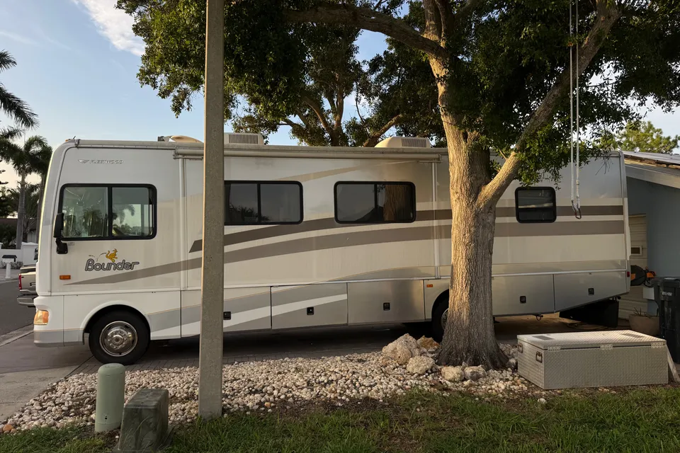 Bob's Fleetwood Bounder Class A