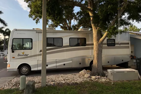 Bob's Fleetwood Bounder Class A