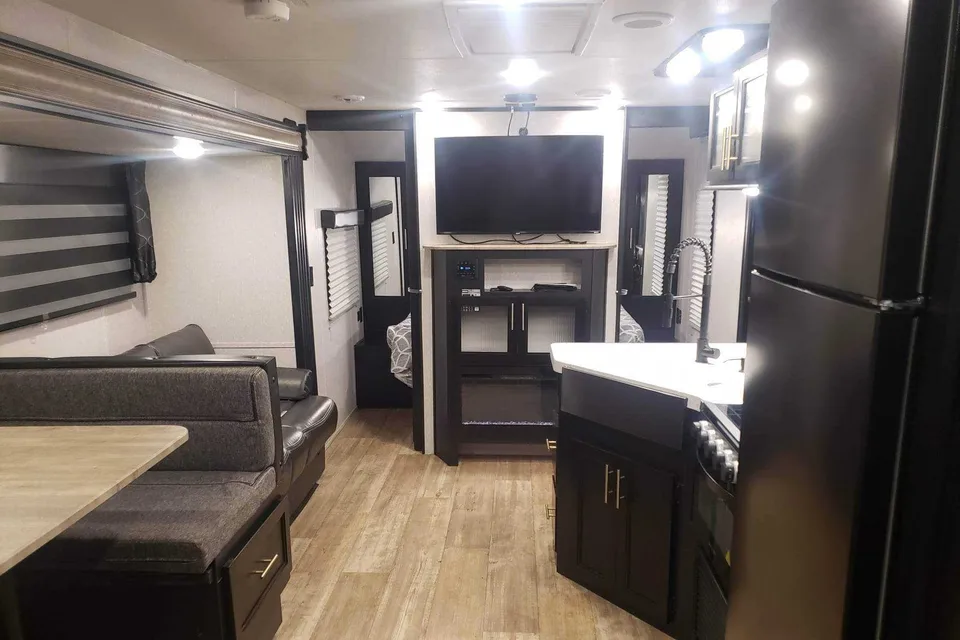 Kendalyn 's Forest River Cherokee Grey Wolf Travel Trailer