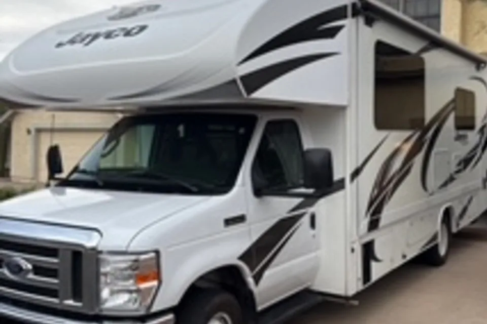 Scott's Jayco Redhawk 26m Class C
