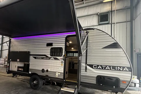 Cody's Coachmen Catalina Travel Trailer