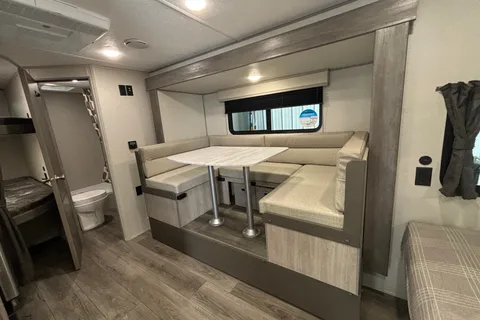 Cody's Coachmen Catalina Travel Trailer