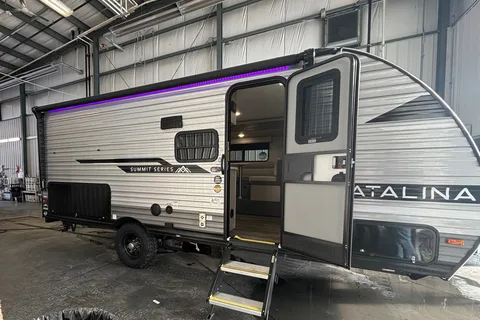 Cody's Coachmen Catalina Travel Trailer