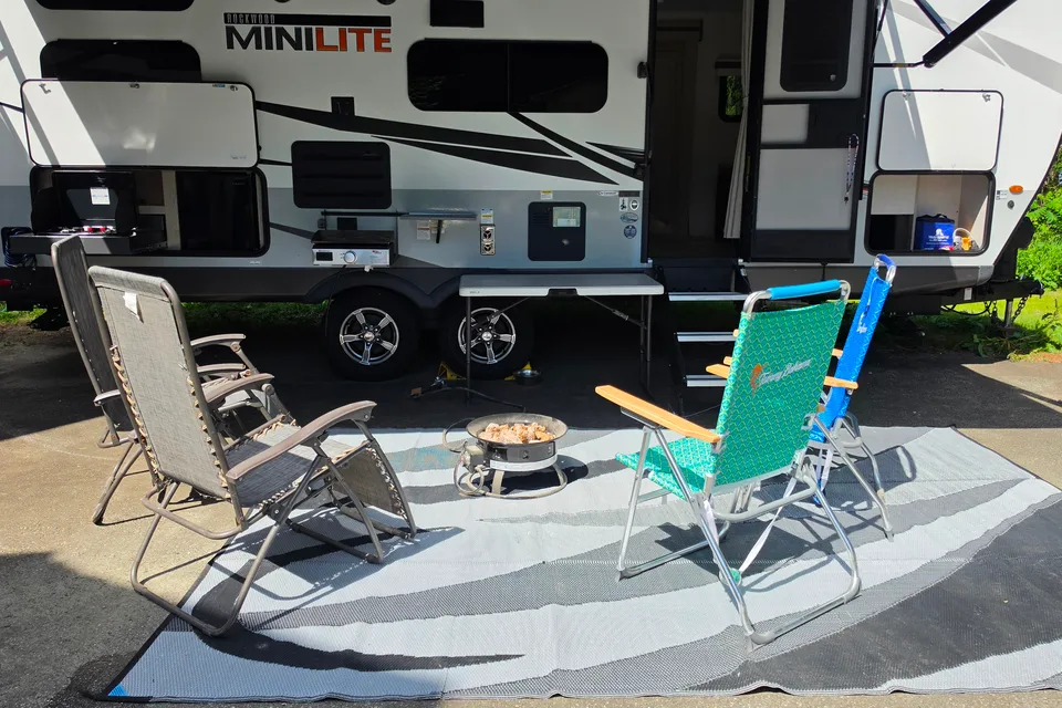 Modern Family Basecamp: 2022 Rockwood w/ Double Bunks & Outdoor Kitchen – Delivery Available!