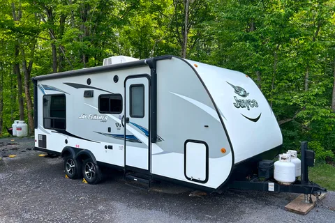 Mike's Jayco Jayfeather X213 Travel Trailer
