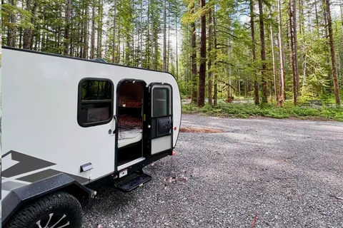 Ivanna and Igor's Coleman Rubicon 1400BH Travel Trailer