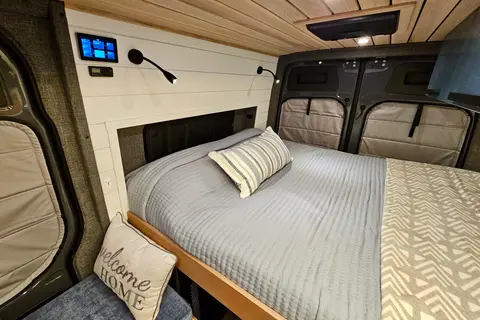 The Cozy Camper