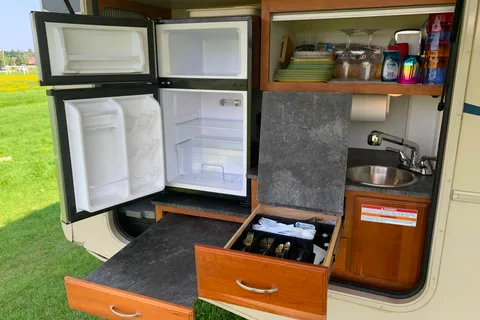 Fun Time Travel Winnebago Vista 29VE  $300/nt. High Season  $275/nt. Low Season