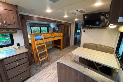 2023 Arctic Fox North Fork 25W * True 4-Season Luxury Travel Trailer * Winter-Ready!