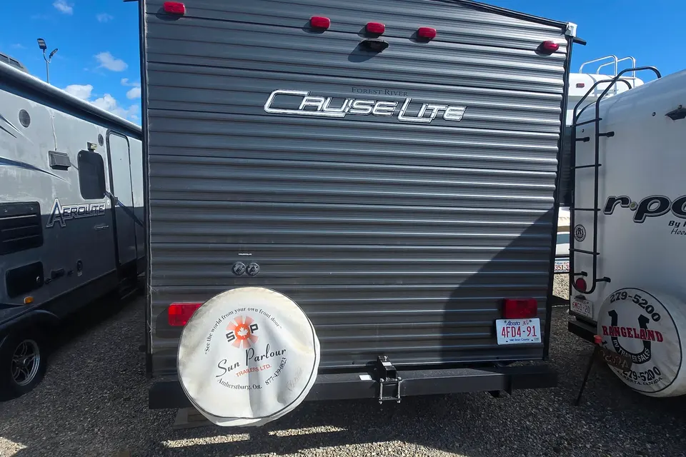 Carlos's Forest River Cruise Lite xbq28 Travel Trailer