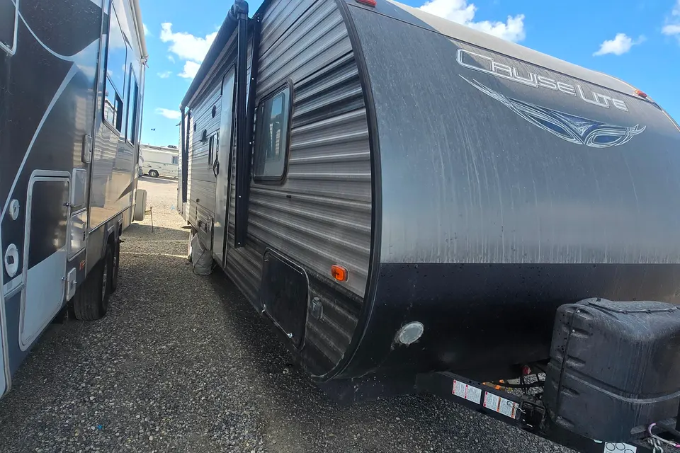 Carlos's Forest River Cruise Lite xbq28 Travel Trailer