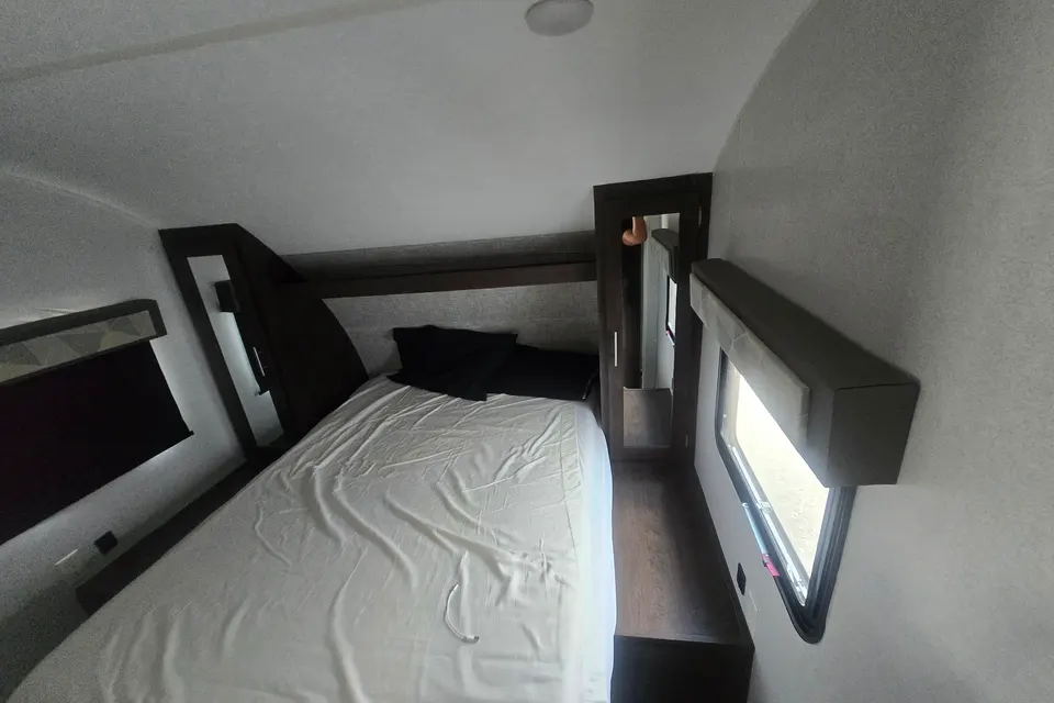 Carlos's Forest River Cruise Lite xbq28 Travel Trailer