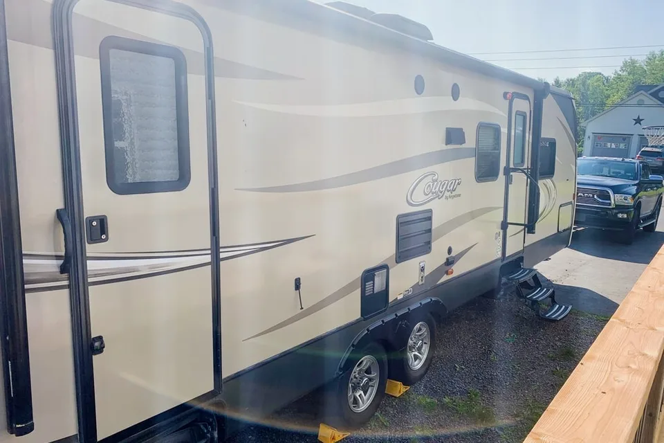 Chris's Cougar Cougar lite Travel Trailer