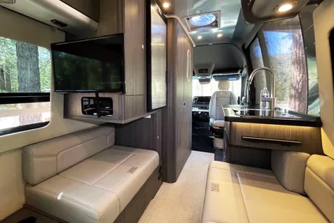 Luxury  Airstream interstate 19 Class B Camper Van