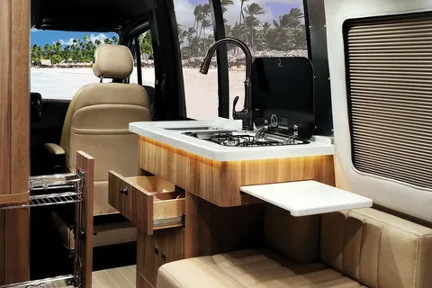 Luxury  Airstream interstate 19 Class B Camper Van