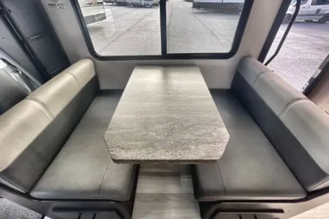Family Forest River Sunseeker Class C