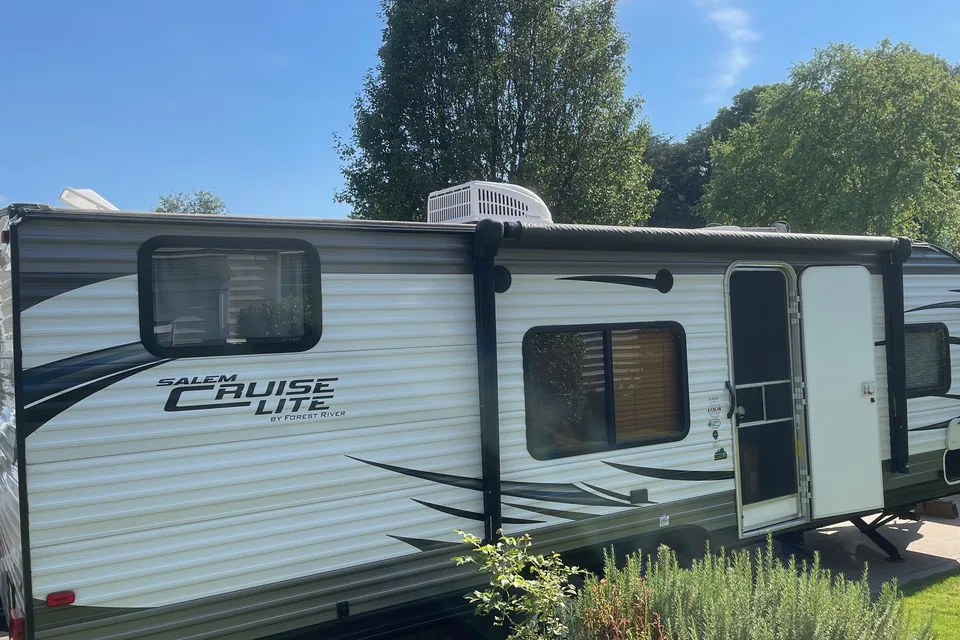 Fantastic Forest River 261BHXL Travel Trailer
