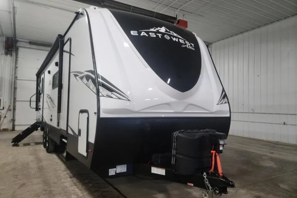 [02] Stress Free RVs - 2022 - XL - KING Size Bunkhouse