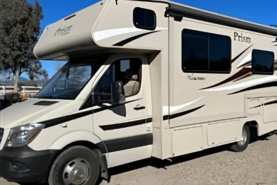 Mike's 2022 Coachmen RV Prism Elite 24FS 2022 Coachmen RV Prism Elite 24FS Class C