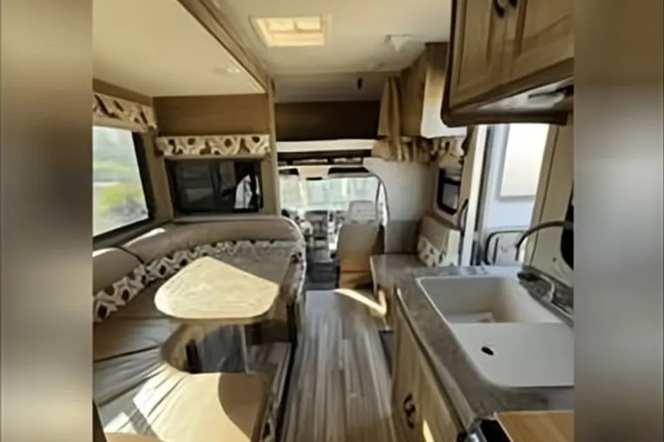 Mike's 2022 Coachmen RV Prism Elite 24FS 2022 Coachmen RV Prism Elite 24FS Class C