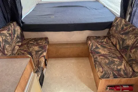 Alyssa's Aero Voyager Tent Trailer