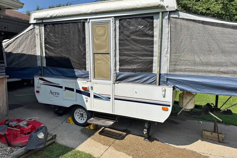 Alyssa's Aero Voyager Tent Trailer